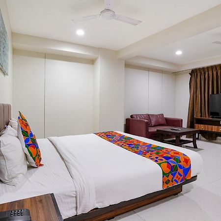 Fabhotel La Victoria - Galaxy Circle Bhatha Buitenkant foto