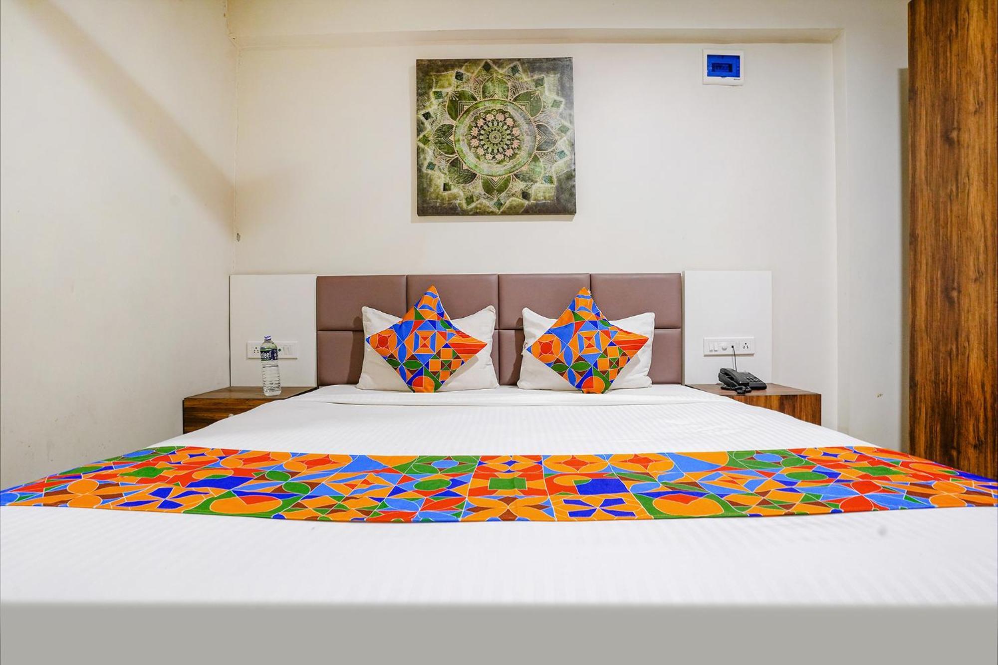 Fabhotel La Victoria - Galaxy Circle Bhatha Buitenkant foto