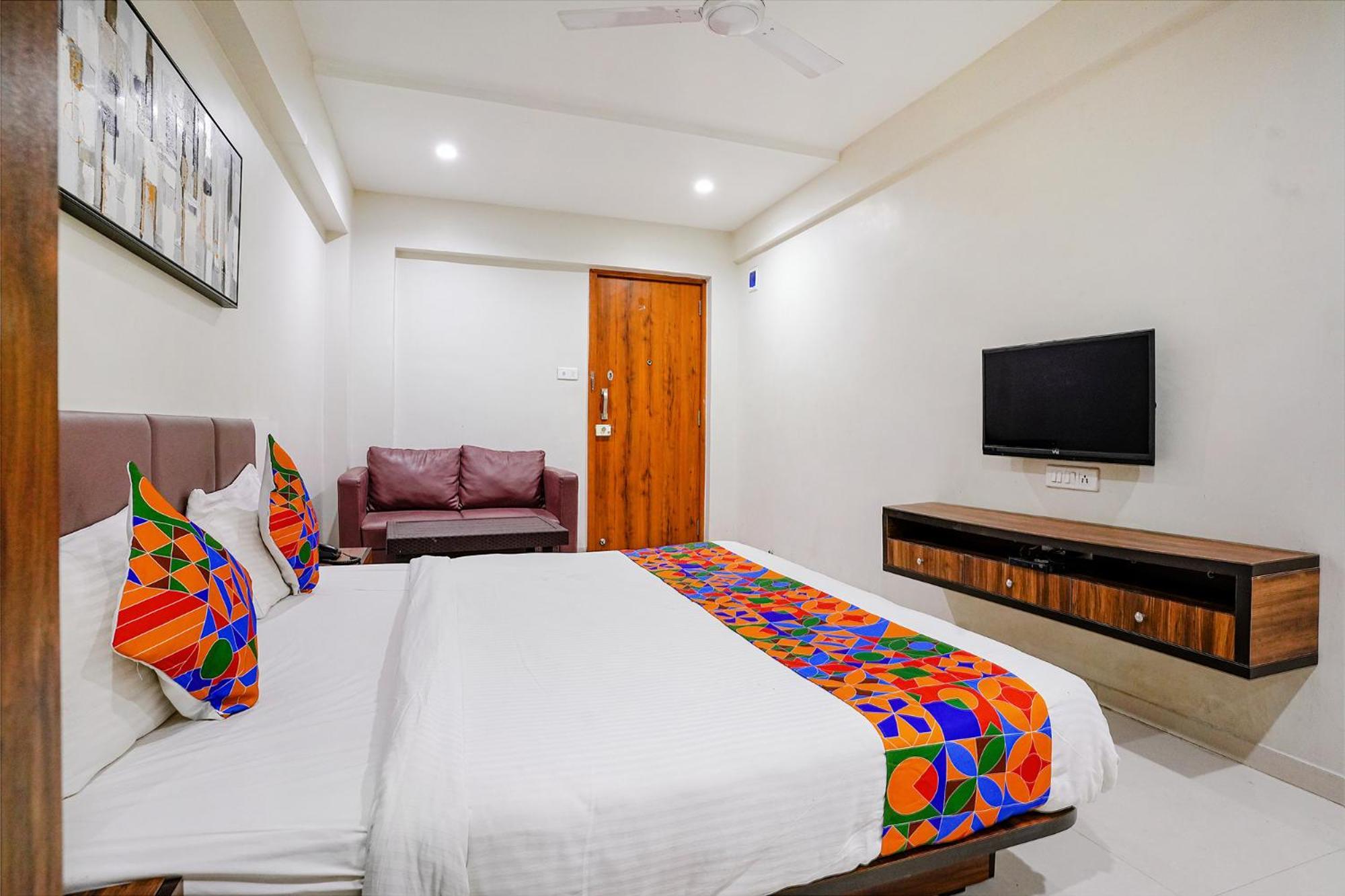 Fabhotel La Victoria - Galaxy Circle Bhatha Buitenkant foto