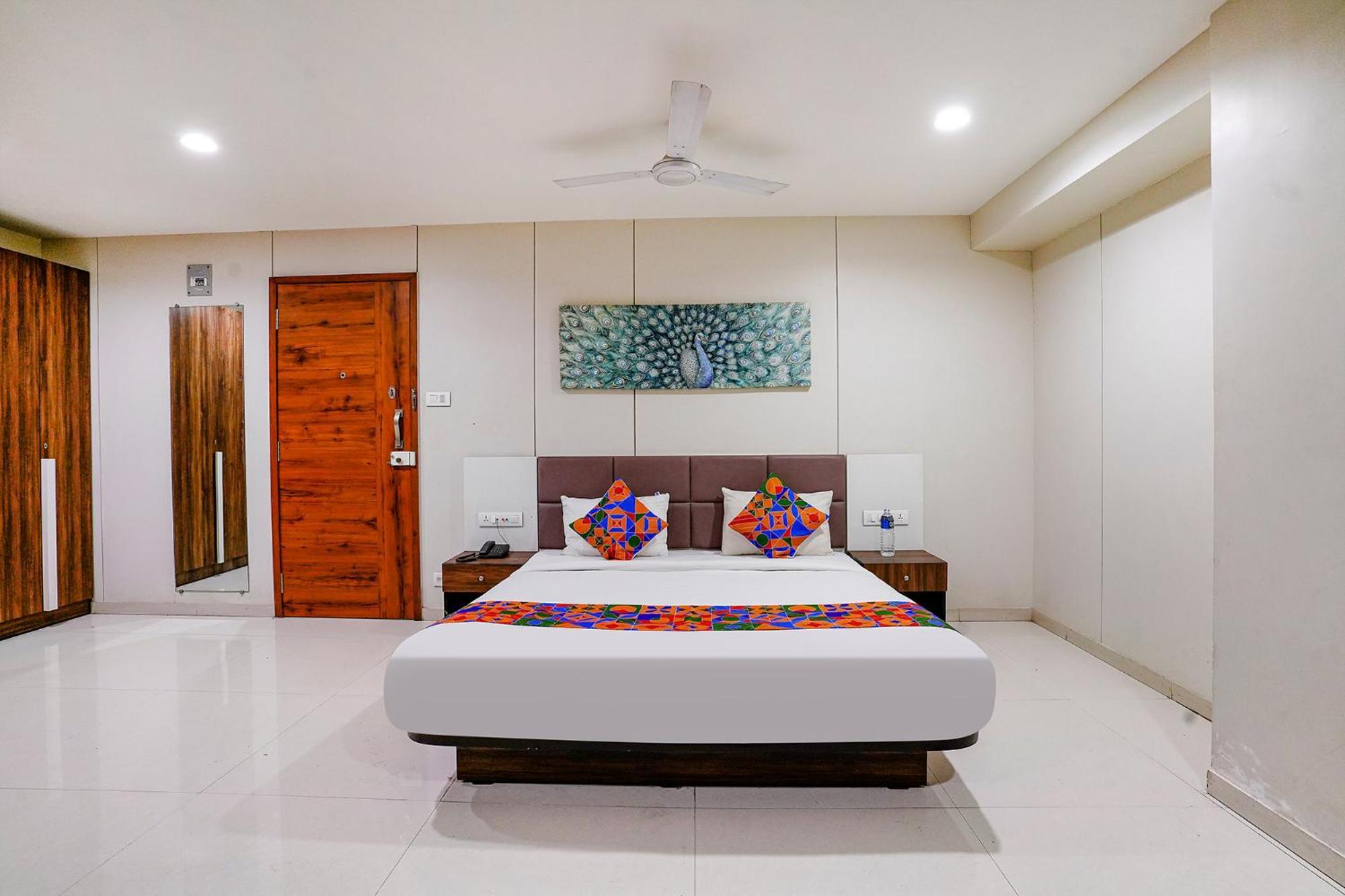 Fabhotel La Victoria - Galaxy Circle Bhatha Buitenkant foto