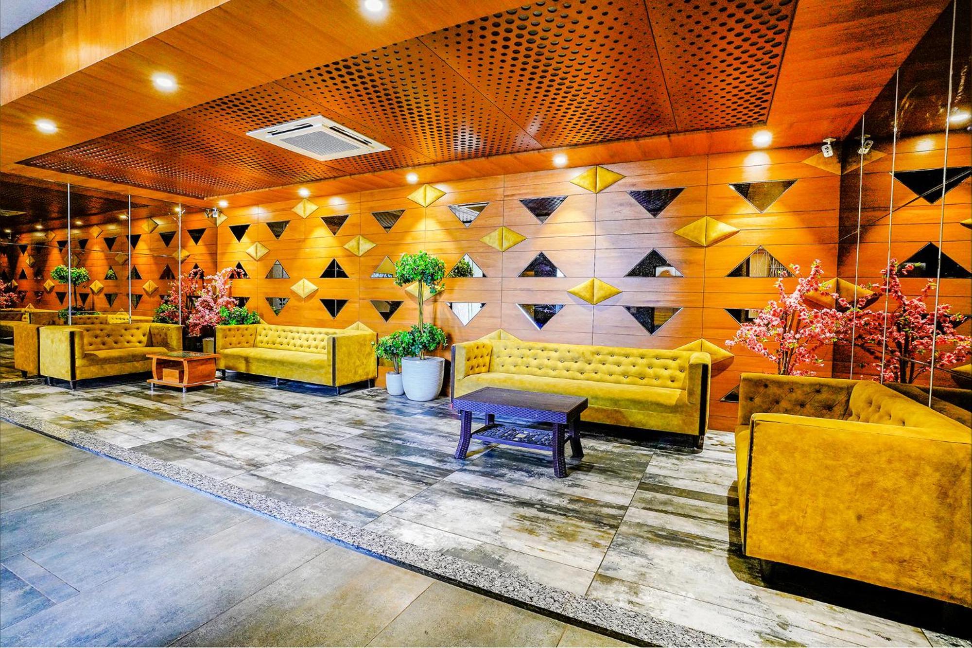 Fabhotel La Victoria - Galaxy Circle Bhatha Buitenkant foto